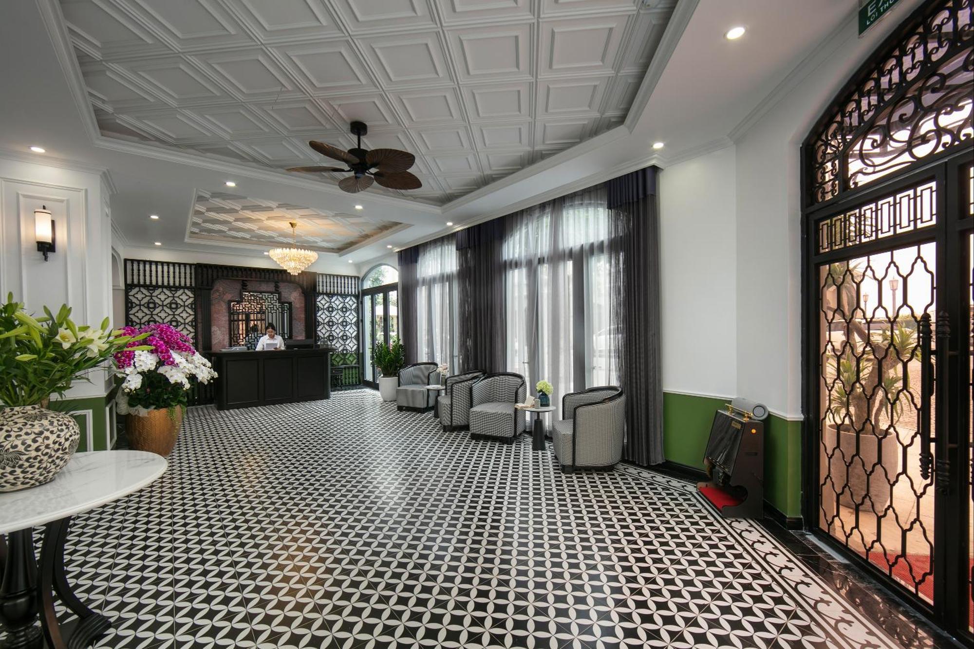 Hotel Elegant Boutique 4*